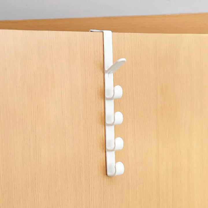Porte manteau à suspendre blanc, pratique pour optimiser l'espace sur une porte en bois, idéal pour organiser manteaux et accessoires